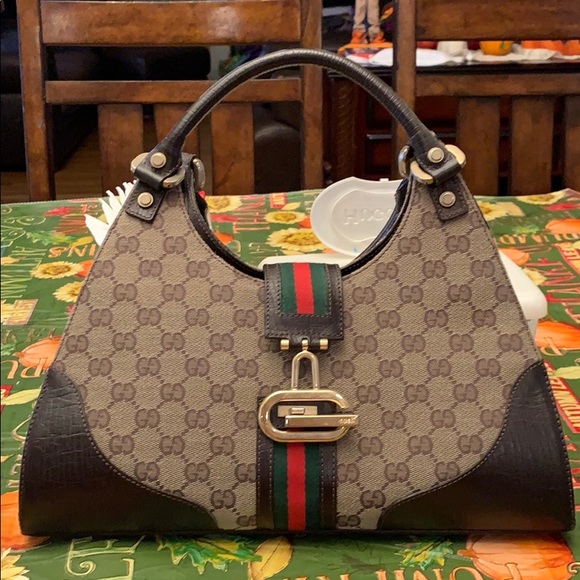 Gucci Handbags - Gucci handbag